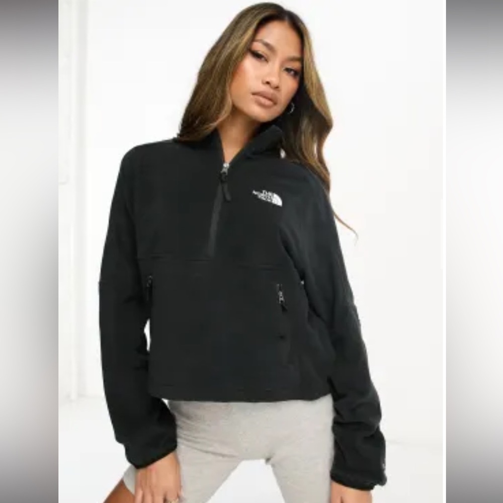 The North Face Polartec 1/4 zip fleece in black